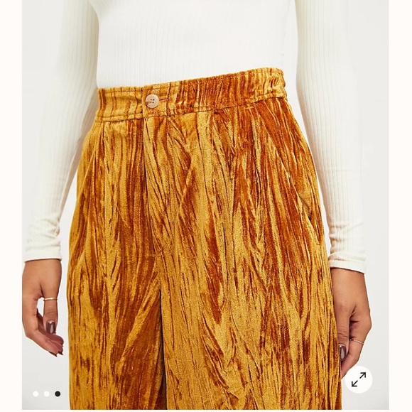 Free People Runaway Velvet Wide Leg Pants size 8 - Picture 4 of 6